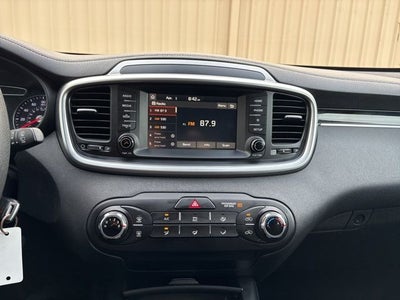 2020 Kia Sorento LX