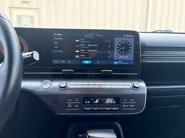 2025 Hyundai KONA SEL