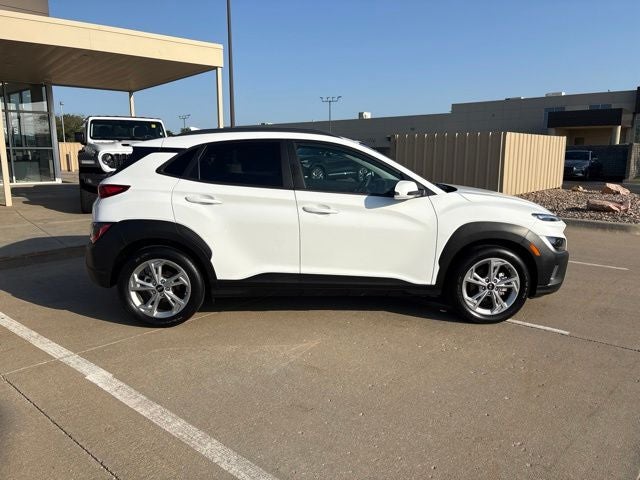 2023 Hyundai Kona SEL - Photo 17