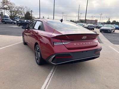 2025 Hyundai ELANTRA SEL Sport