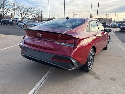 2025 Hyundai ELANTRA SEL Sport