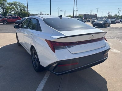 2025 Hyundai ELANTRA HYBRID SEL Sport
