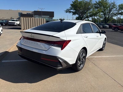 2025 Hyundai ELANTRA HYBRID SEL Sport