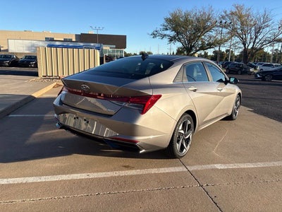 2023 Hyundai ELANTRA Limited