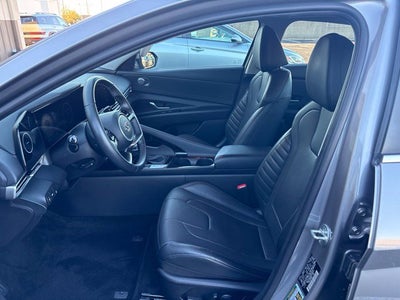 2023 Hyundai ELANTRA Limited