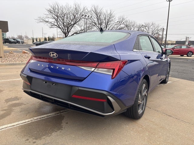 2025 Hyundai ELANTRA SEL Convenience