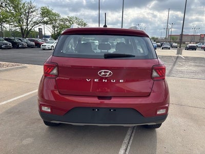 2025 Hyundai VENUE SEL