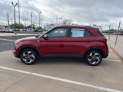 2025 Hyundai VENUE SEL