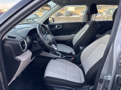 2025 Hyundai VENUE SEL