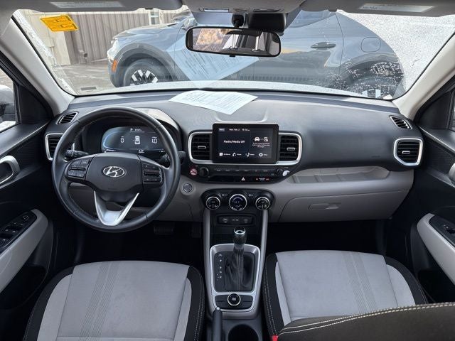 2025 Hyundai VENUE SEL