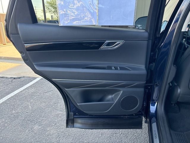 2025 Genesis GV80 2.5T