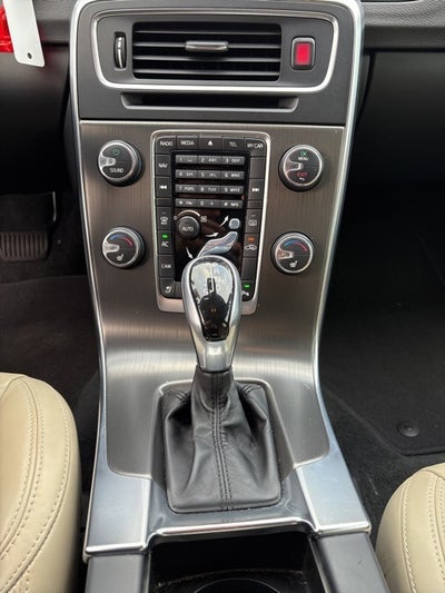 2015 Volvo V60 T5 Platinum